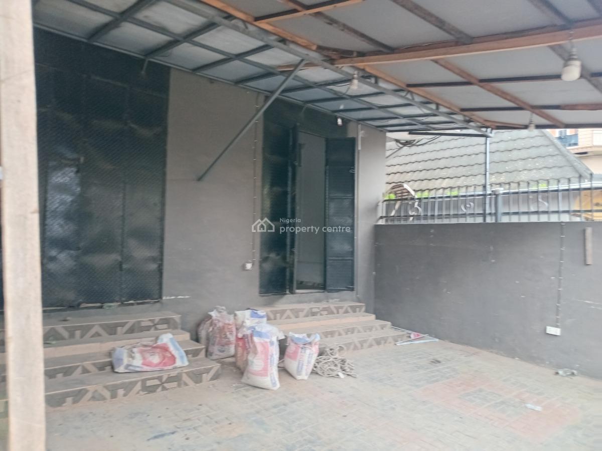 Open Space Shop, Adekunle By Third Mainland Bridge, Adekunle, Yaba, Lagos, Commercial Property for Rent