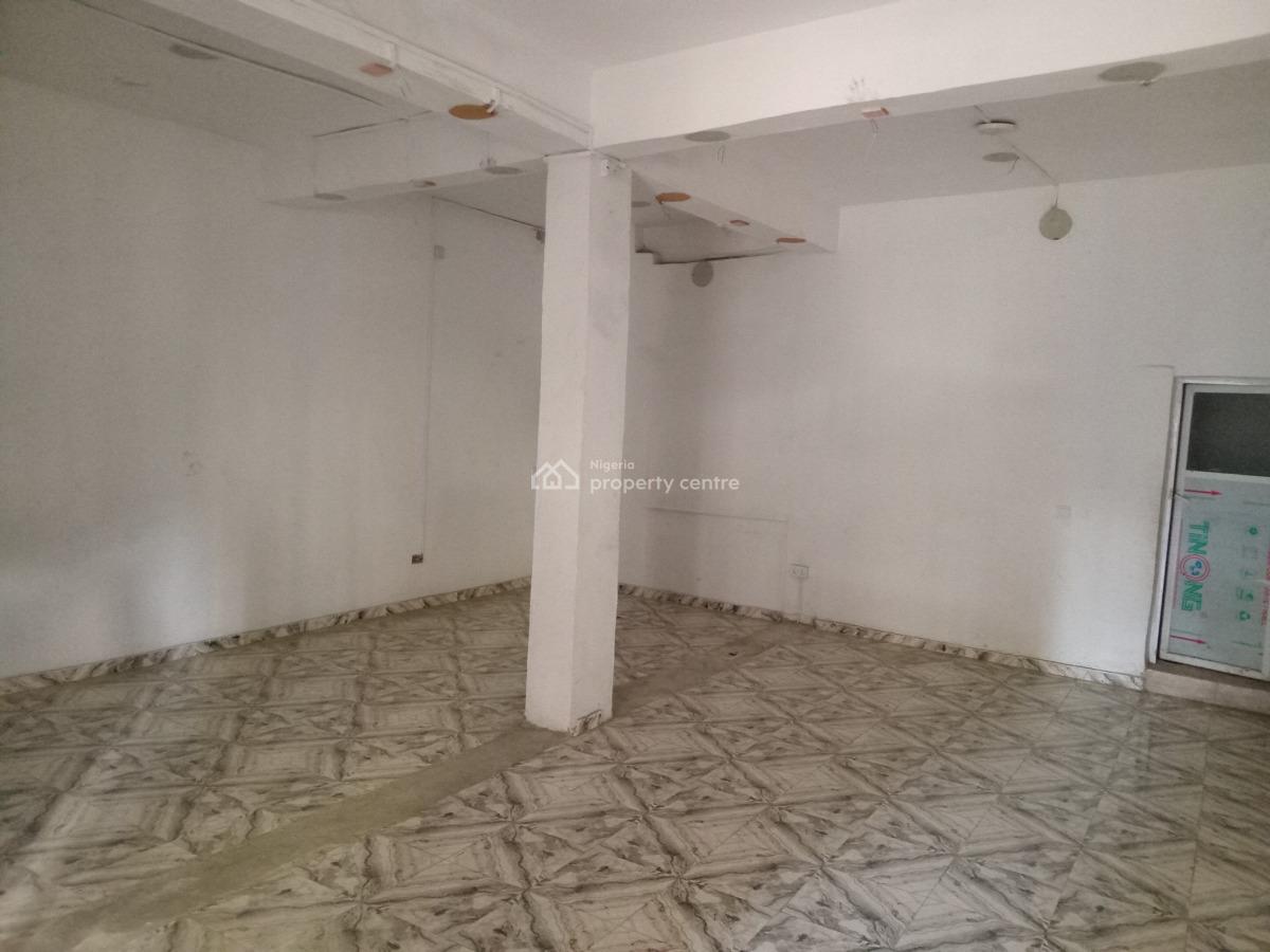 Open Space Shop, Adekunle By Third Mainland Bridge, Adekunle, Yaba, Lagos, Commercial Property for Rent