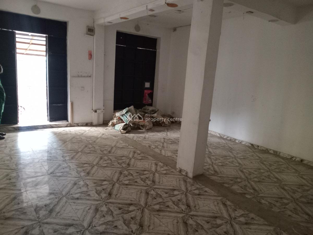 Open Space Shop, Adekunle By Third Mainland Bridge, Adekunle, Yaba, Lagos, Commercial Property for Rent