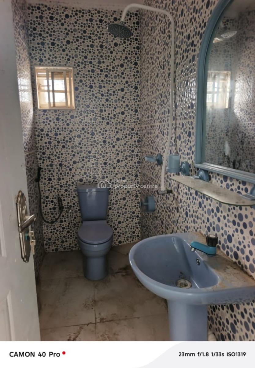 Newly Built 2-bedroom Flat with Modern Facilities, Okebadan Estate, Akala Way, Akobo., Ibadan, Oyo, Flat / Apartment for Rent