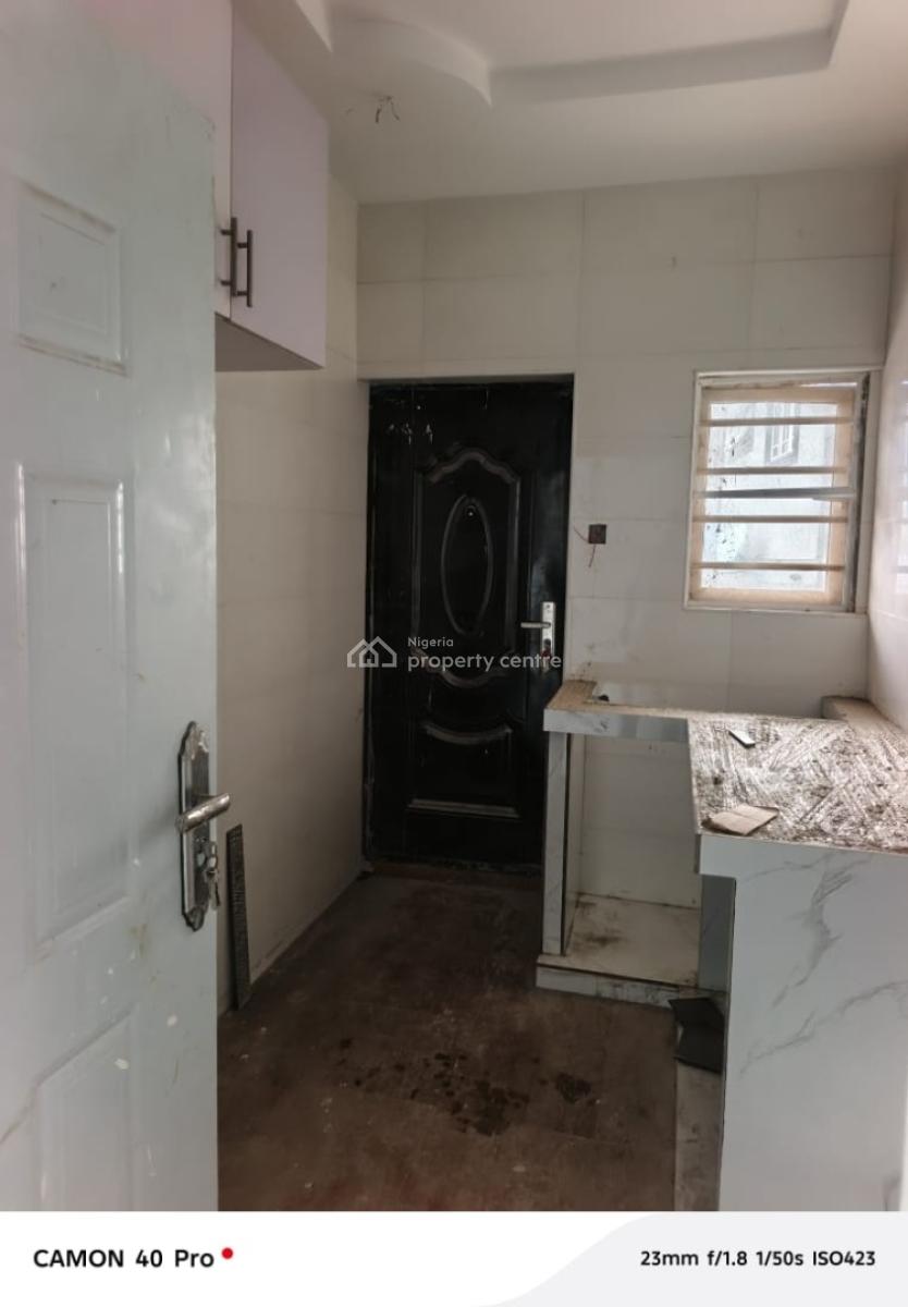 Newly Built 2-bedroom Flat with Modern Facilities, Okebadan Estate, Akala Way, Akobo., Ibadan, Oyo, Flat / Apartment for Rent