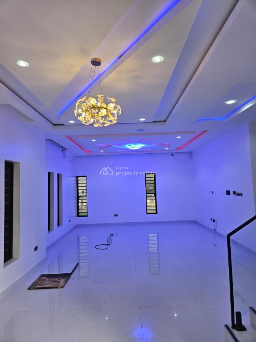 7 Bedroom Detached Duplex, Around Coza Church, Guzape District, Abuja, Detached Duplex for Sale