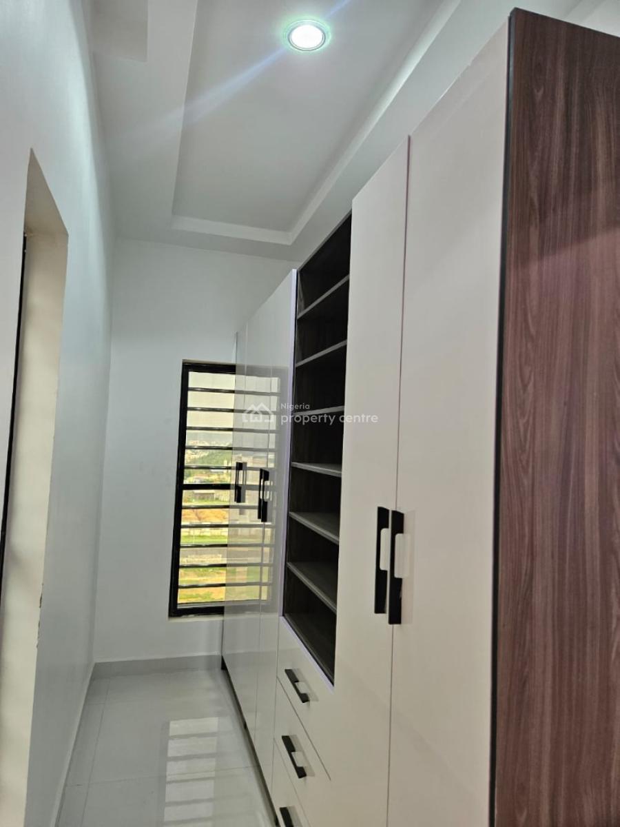 7 Bedroom Detached Duplex, Around Coza Church, Guzape District, Abuja, Detached Duplex for Sale