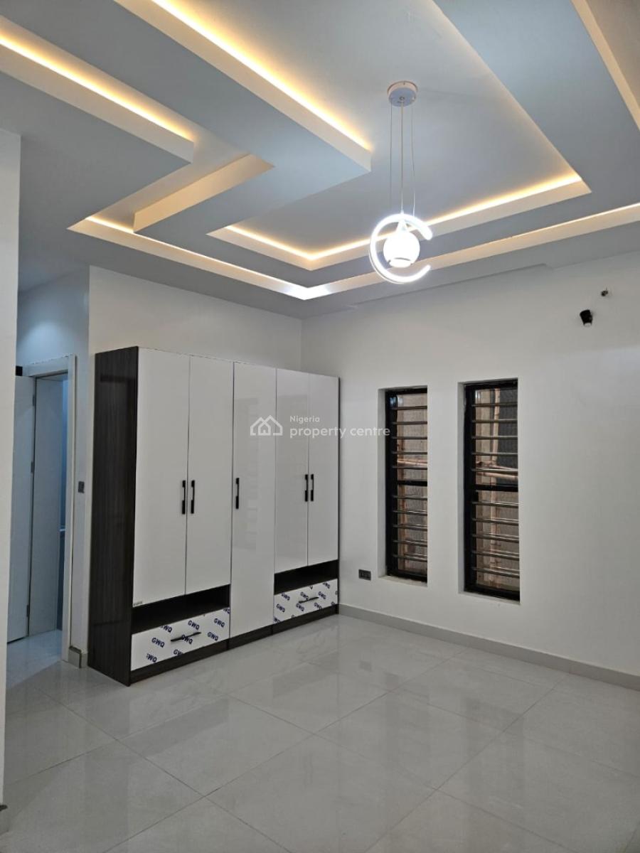 7 Bedroom Detached Duplex, Around Coza Church, Guzape District, Abuja, Detached Duplex for Sale