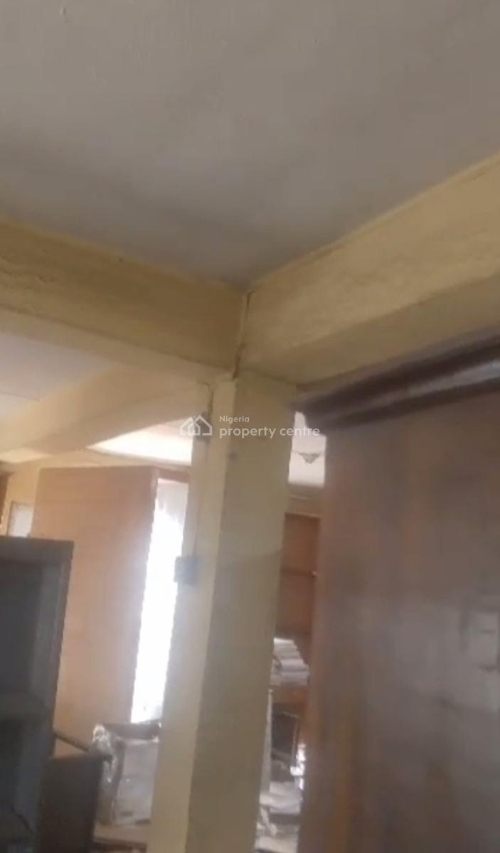 Open Plan Space Upstairs on About 150 Sqm, Ojuelegba, Surulere, Lagos, Commercial Property for Rent