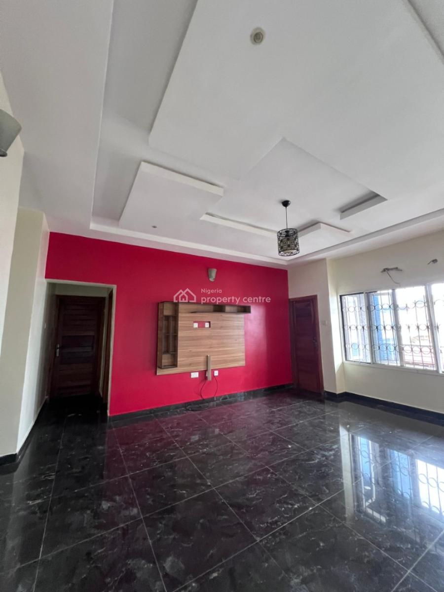 a Clean 2bedroom Flat, Before Novare Shoprite Ajah, Lekki Phase 2, Lekki, Lagos, Flat / Apartment for Rent