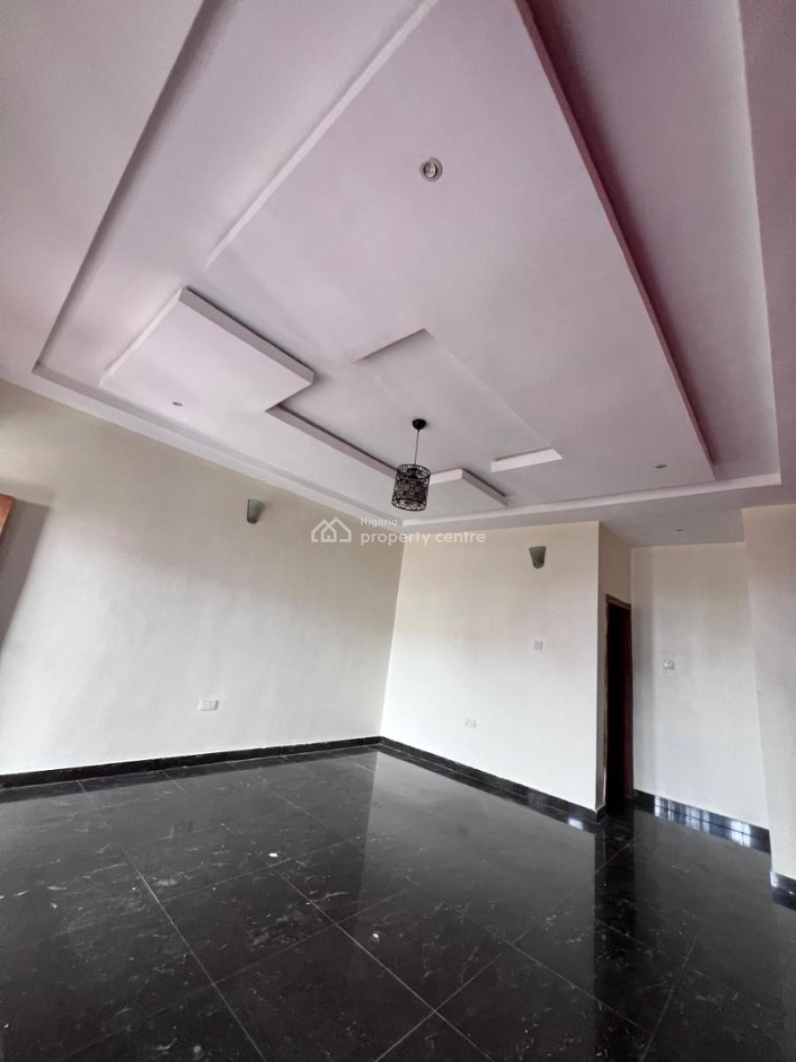 a Clean 2bedroom Flat, Before Novare Shoprite Ajah, Lekki Phase 2, Lekki, Lagos, Flat / Apartment for Rent