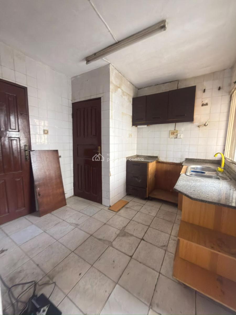 3 Bedroom Flat, Lekki Phase 1, Lekki, Lagos, Flat / Apartment for Rent