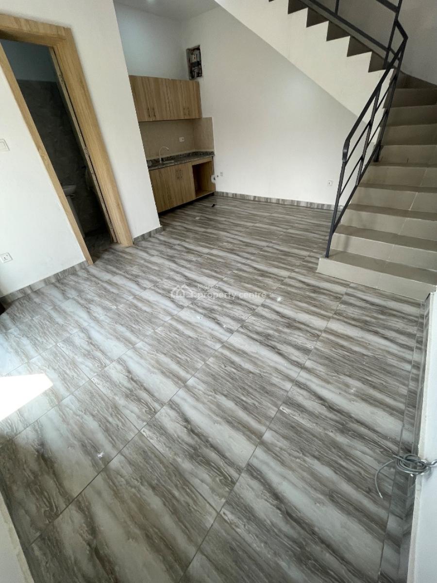 (mini Flat) Room  and Parlor, Salem Ikate Lekki, Lekki Phase 1, Lekki, Lagos, Terraced Duplex for Rent