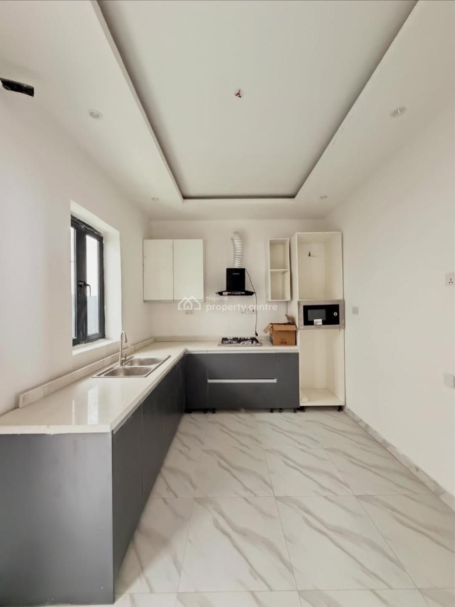 4 Bedroom Terrace Duplex with En-suite Rooms, Ikota, Lekki, Lagos, Terraced Duplex for Sale