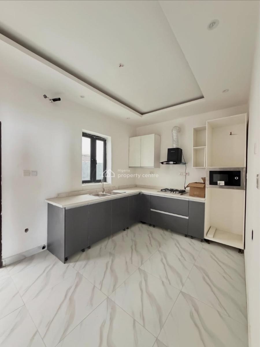 4 Bedroom Terrace Duplex with En-suite Rooms, Ikota, Lekki, Lagos, Terraced Duplex for Sale