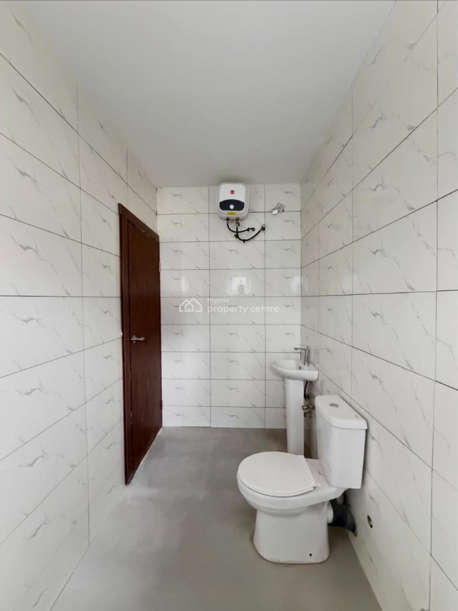 4 Bedroom Terrace Duplex with En-suite Rooms, Ikota, Lekki, Lagos, Terraced Duplex for Sale