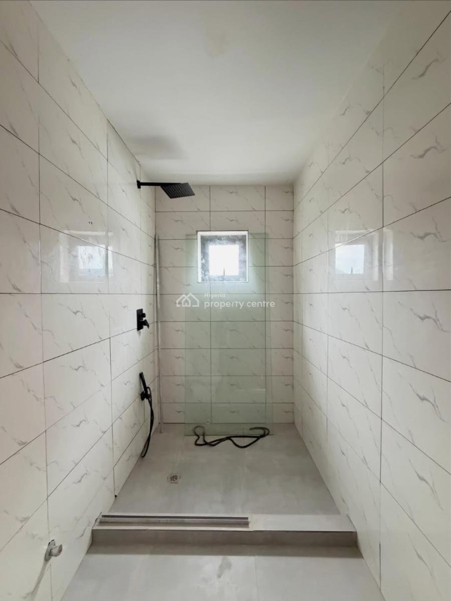 4 Bedroom Terrace Duplex with En-suite Rooms, Ikota, Lekki, Lagos, Terraced Duplex for Sale