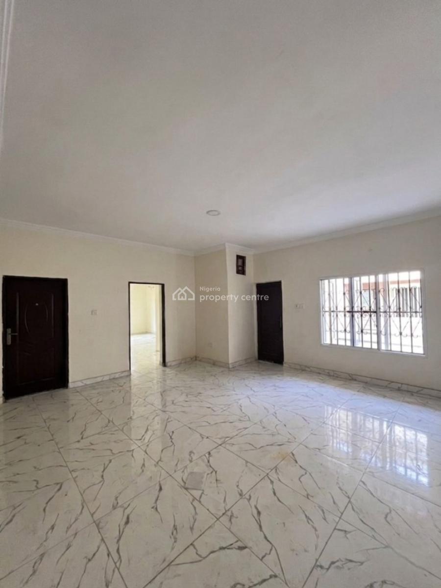 Standard 3 Bedroom Flat, Pepperoni Abraham Adesanya, Lekki Phase 2, Lekki, Lagos, Flat / Apartment for Rent