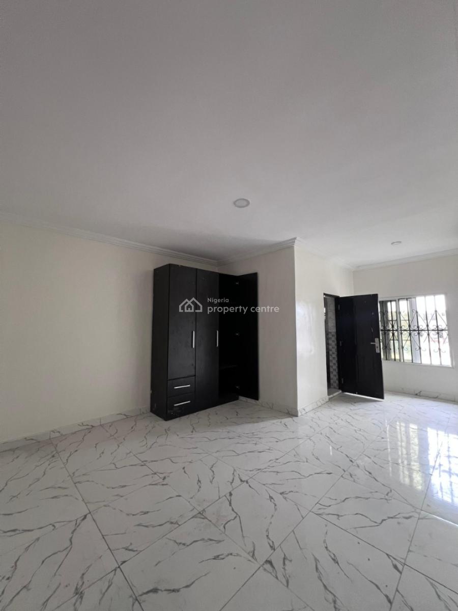 Standard 3 Bedroom Flat, Pepperoni Abraham Adesanya, Lekki Phase 2, Lekki, Lagos, Flat / Apartment for Rent