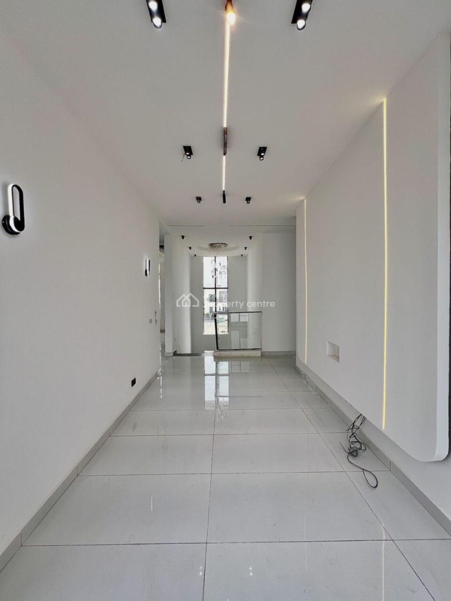 Spacious 5-bedroom Fully Detached Duplex with Bq, Chevron, Lekki, Lagos, Detached Duplex for Sale