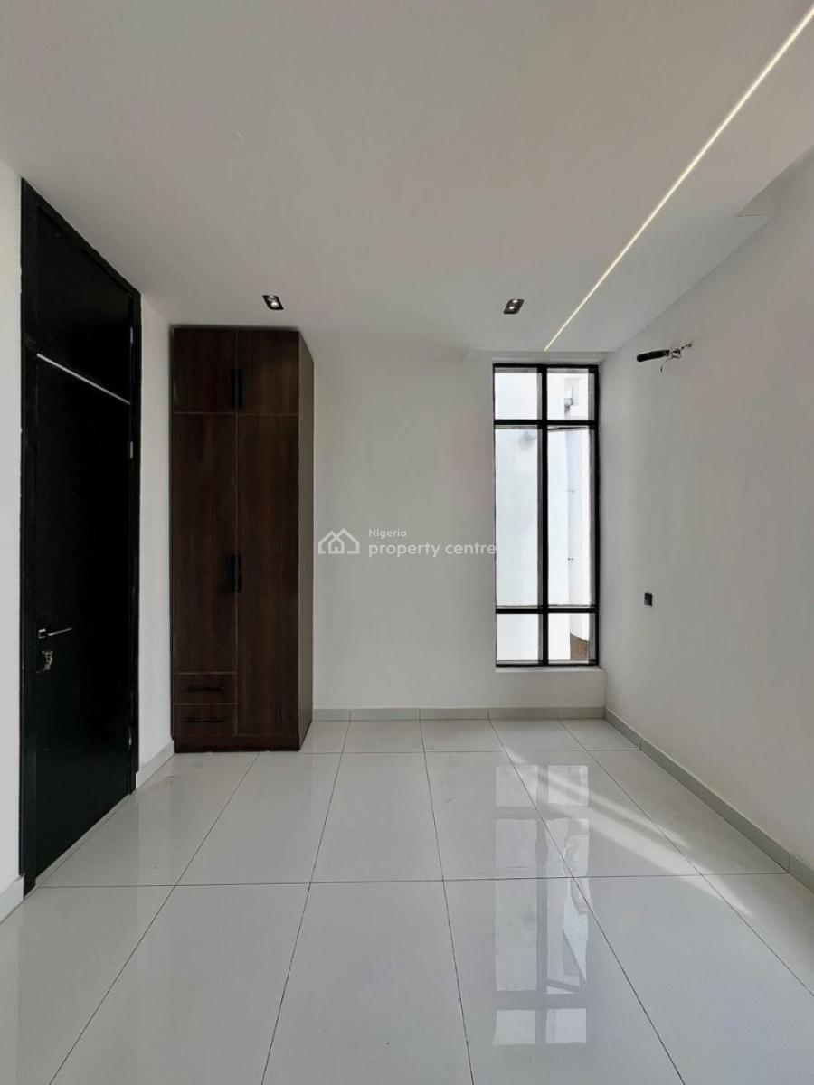 Spacious 5-bedroom Fully Detached Duplex with Bq, Chevron, Lekki, Lagos, Detached Duplex for Sale
