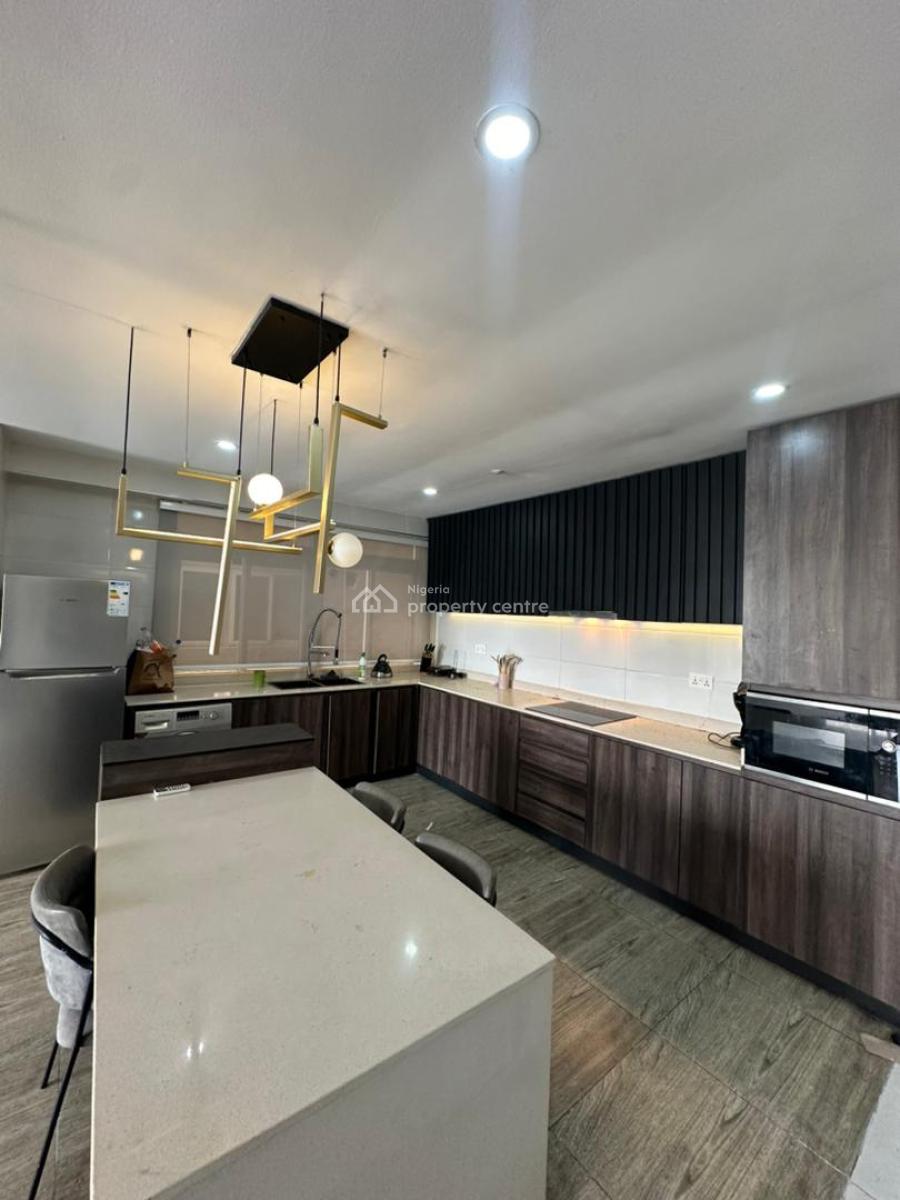 2 Bedroom Apartment in Lekki Phase 1, Lekki Phase 2, Lekki, Lagos, Flat / Apartment for Sale