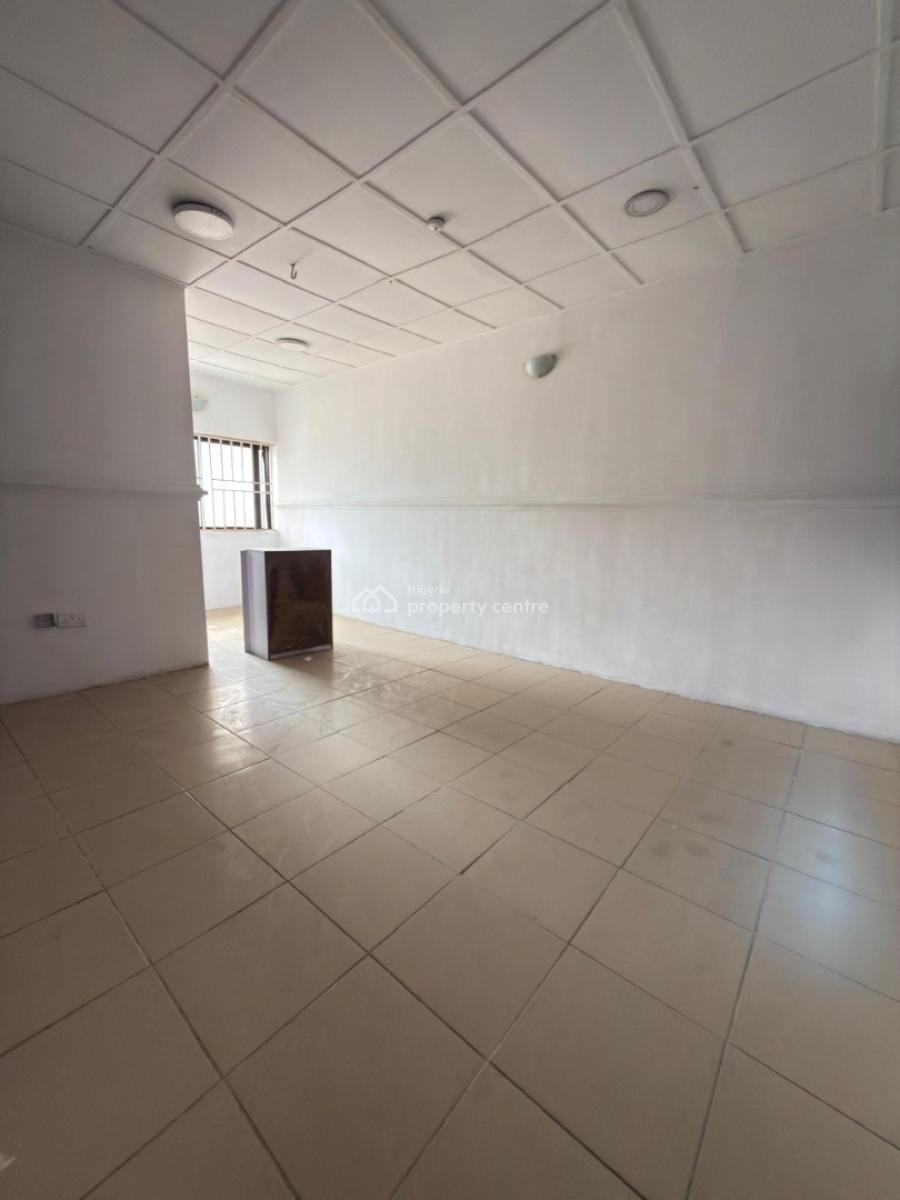 5 Bedroom Semi-detached Duplex + 2 Mini Flats, Lekki Phase 1, Lekki, Lagos, Semi-detached Duplex for Rent