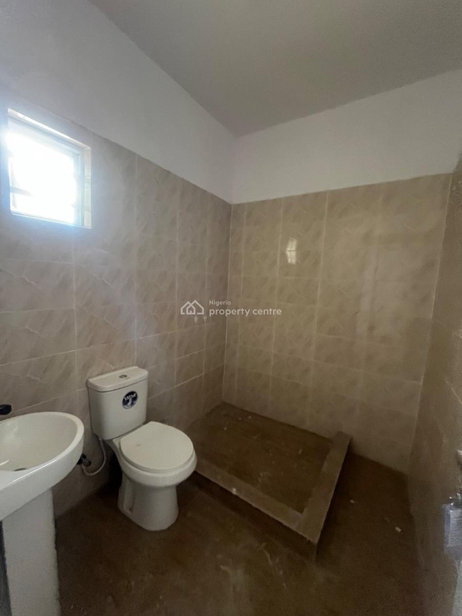 2bedroom Flat, Muniru Estate, Ogombo, Ajah, Lagos, Flat / Apartment for Rent