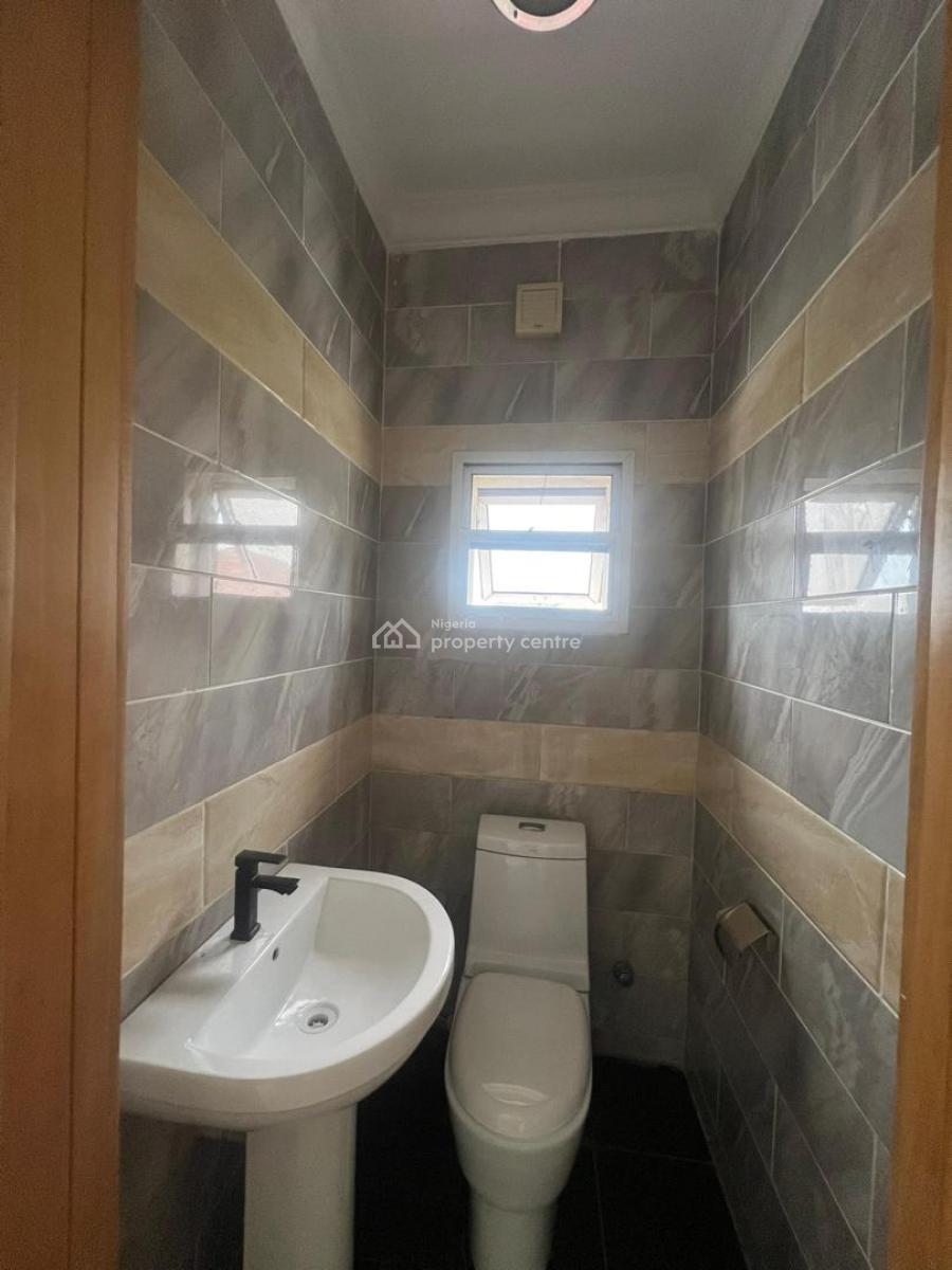 2 Bedroom Apartment, Lekki Phase 1, Lekki, Lagos, Flat / Apartment for Rent