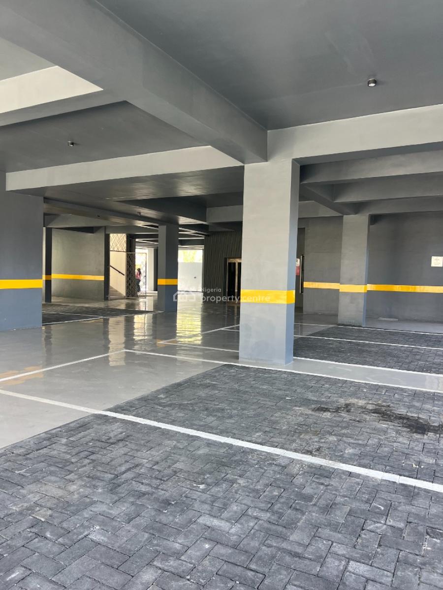 Contemporary Brand New 2 Bedroom Penthouse with Gym & Swimming Pool, Lekki Phase 1, Lekki, Lagos, Flat / Apartment for Sale