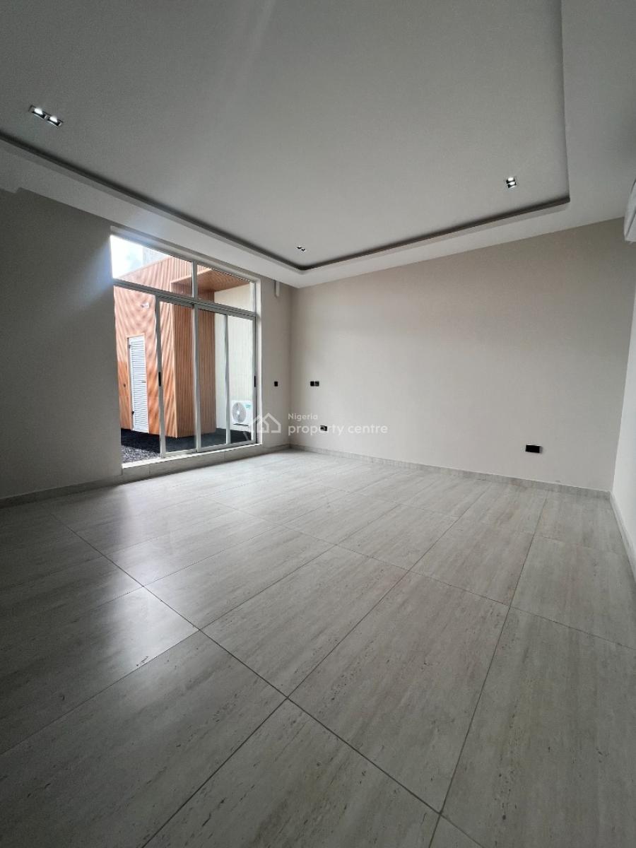 Contemporary Brand New 2 Bedroom Penthouse with Gym & Swimming Pool, Lekki Phase 1, Lekki, Lagos, Flat / Apartment for Sale