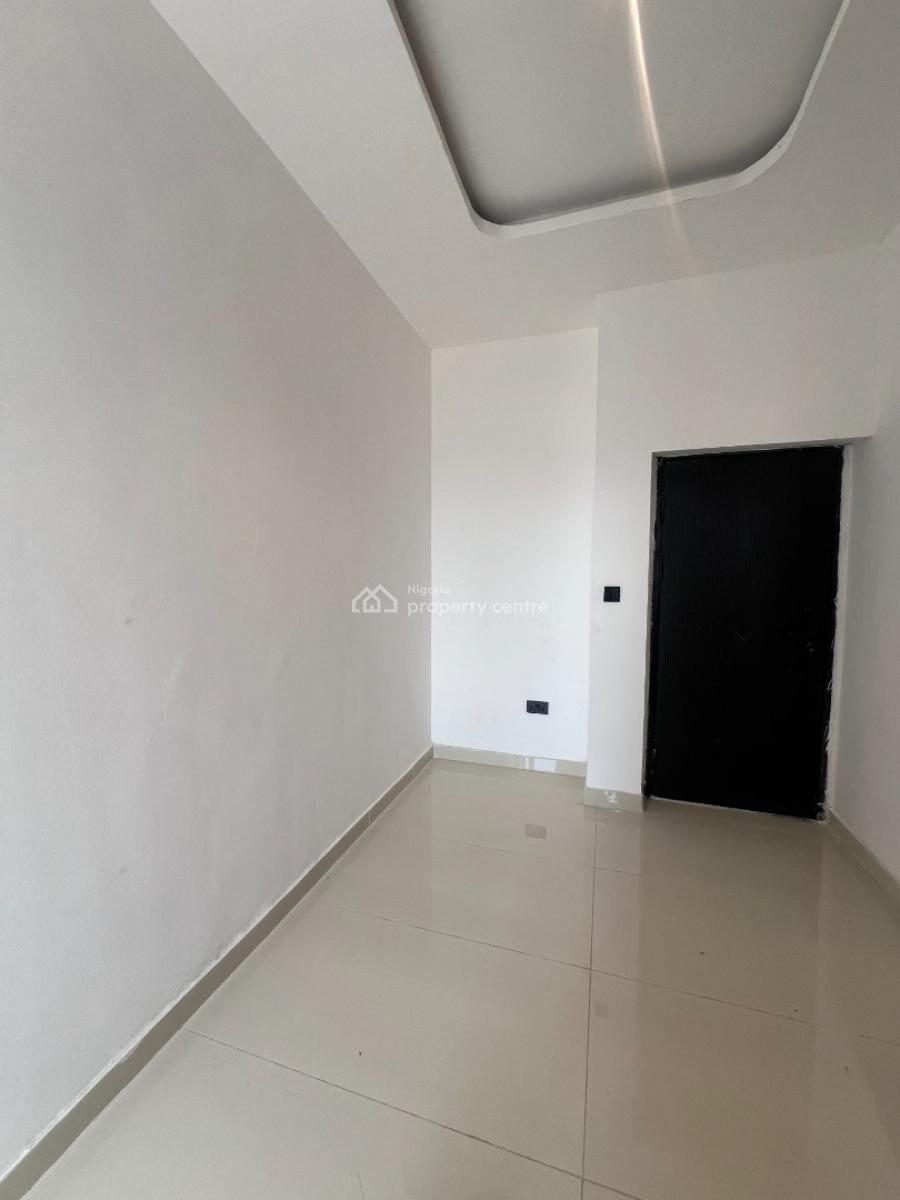 Contemporary Brand New 2 Bedroom Penthouse with Gym & Swimming Pool, Lekki Phase 1, Lekki, Lagos, Flat / Apartment for Sale