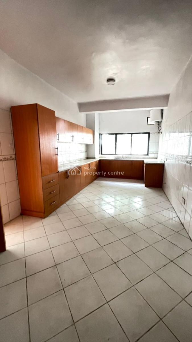 Spacious Serviced 3 Bedroom Apartment with Pool, Gym, Chevron Tollgate, Lekki Phase 1, Lekki, Lagos, Flat / Apartment for Rent