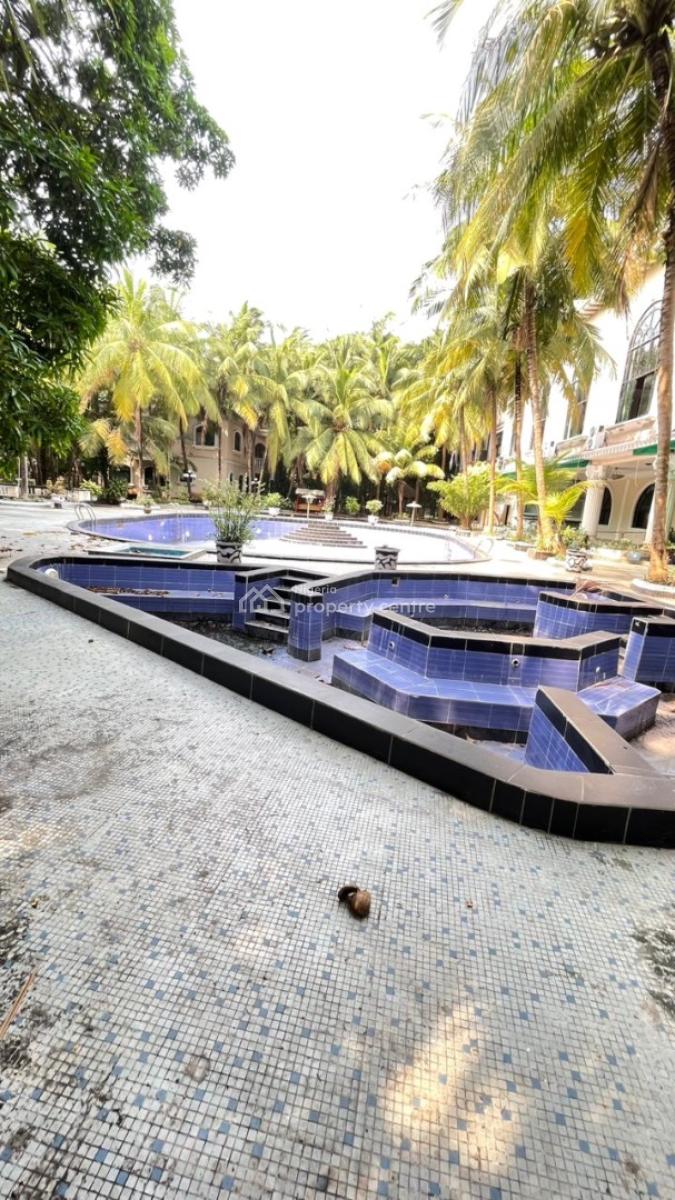 Spacious Serviced 3 Bedroom Apartment with Pool, Gym, Chevron Tollgate, Lekki Phase 1, Lekki, Lagos, Flat / Apartment for Rent