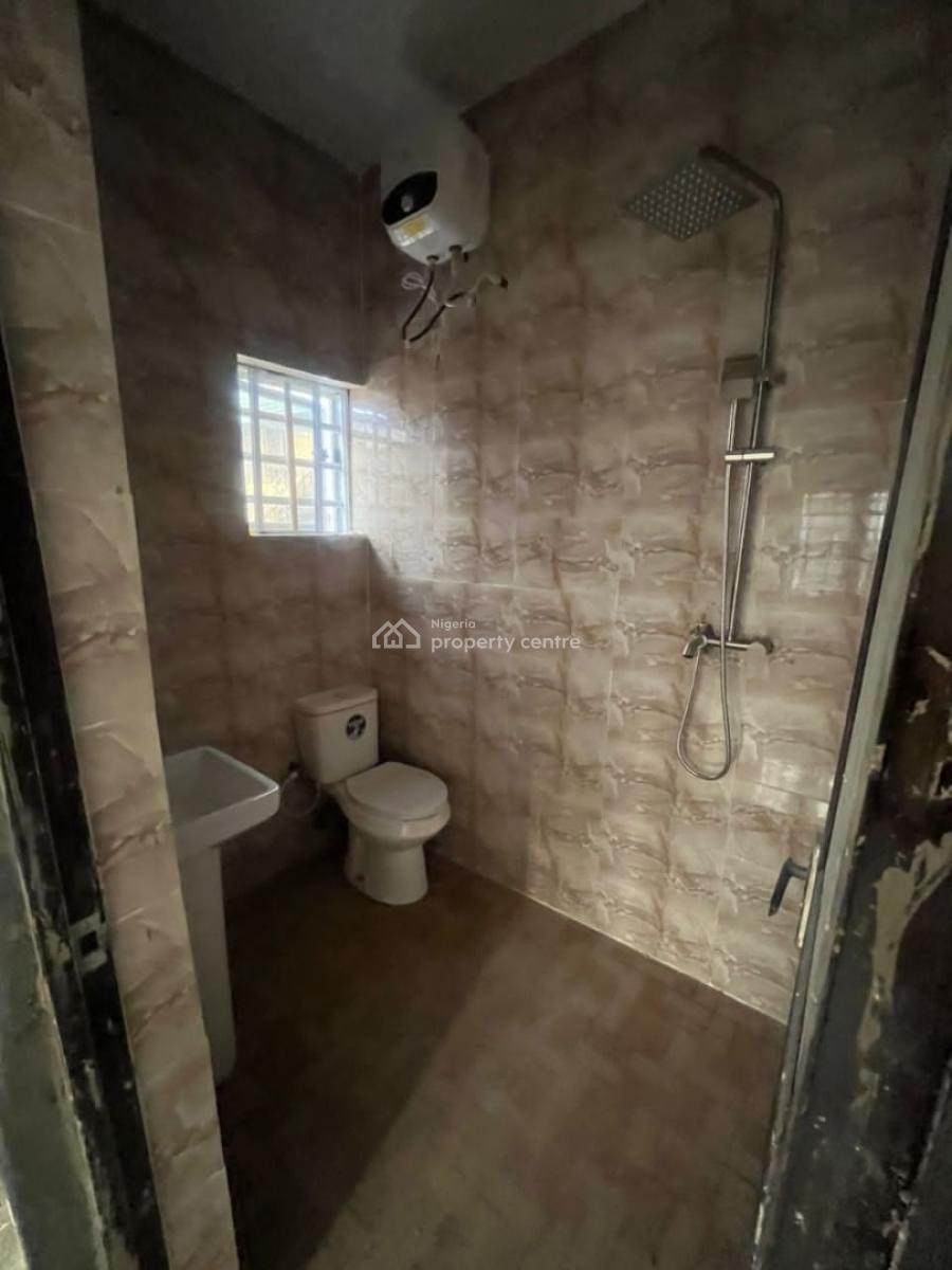 Standard 2bedroom Flat, Agbowo Bodija, Ibadan, Oyo, Flat / Apartment for Rent