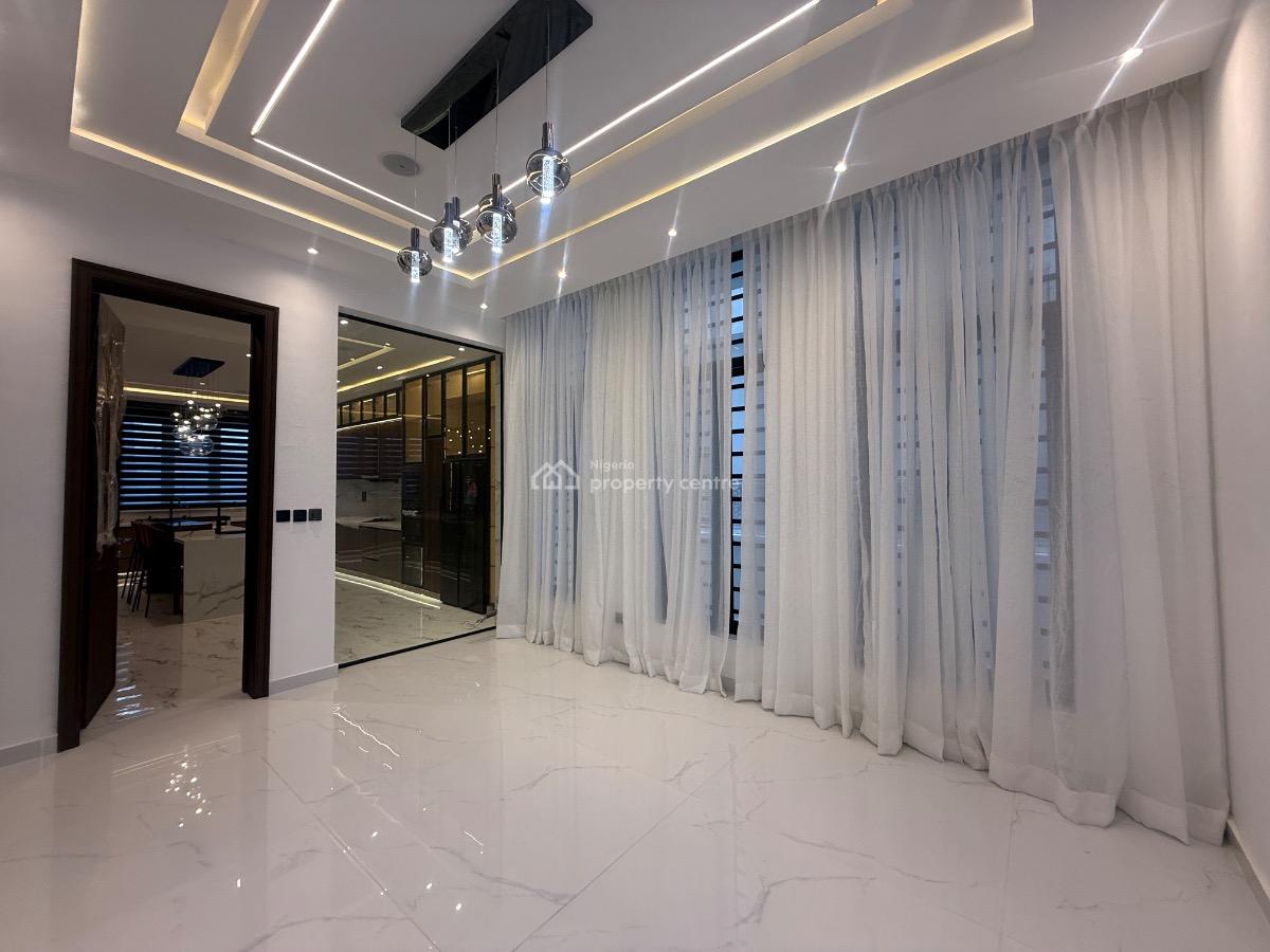 5 Bedroom Detached Available, Ikota, Lekki, Lagos, Detached Duplex for Sale