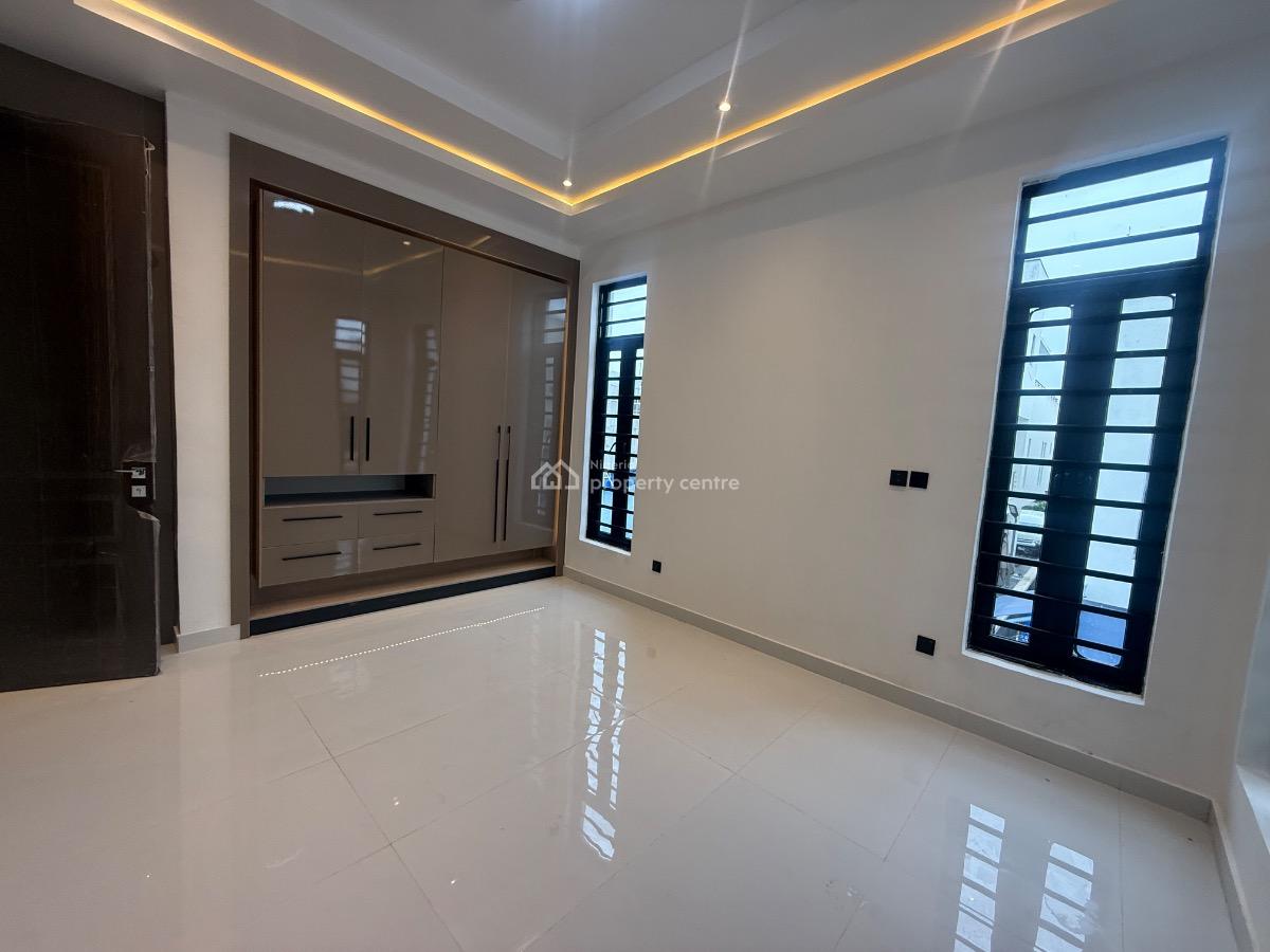5 Bedroom Detached Available, Ikota, Lekki, Lagos, Detached Duplex for Sale