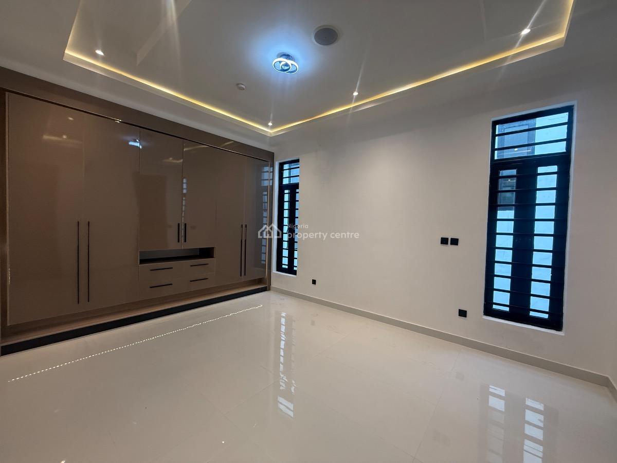 5 Bedroom Detached Available, Ikota, Lekki, Lagos, Detached Duplex for Sale