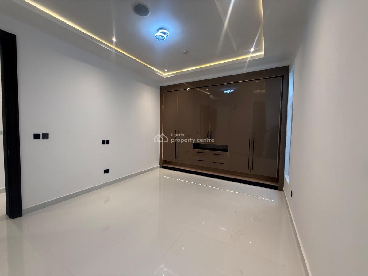 5 Bedroom Detached Available, Ikota, Lekki, Lagos, Detached Duplex for Sale