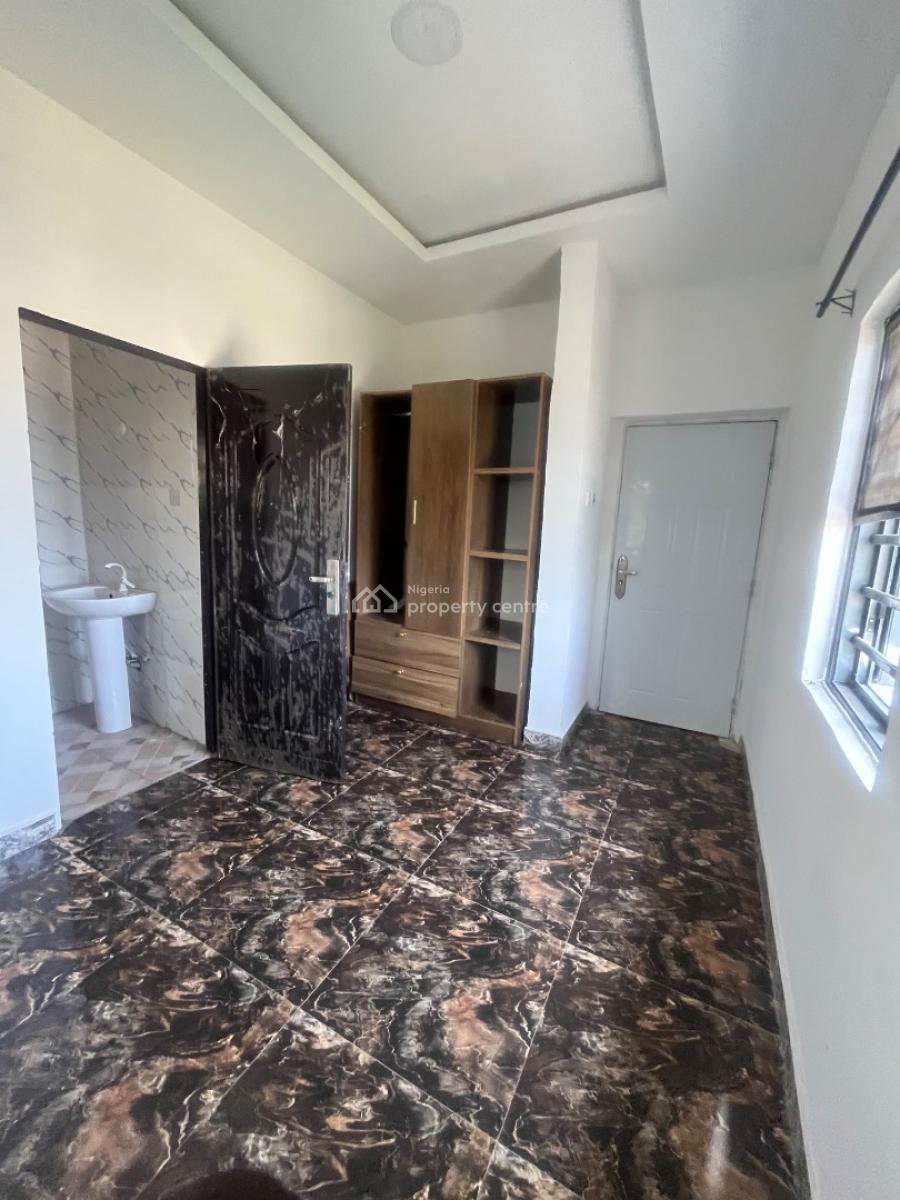 2bedroom Flat, Newton Estate, Ogombo, Ajah, Lagos, Flat / Apartment for Rent