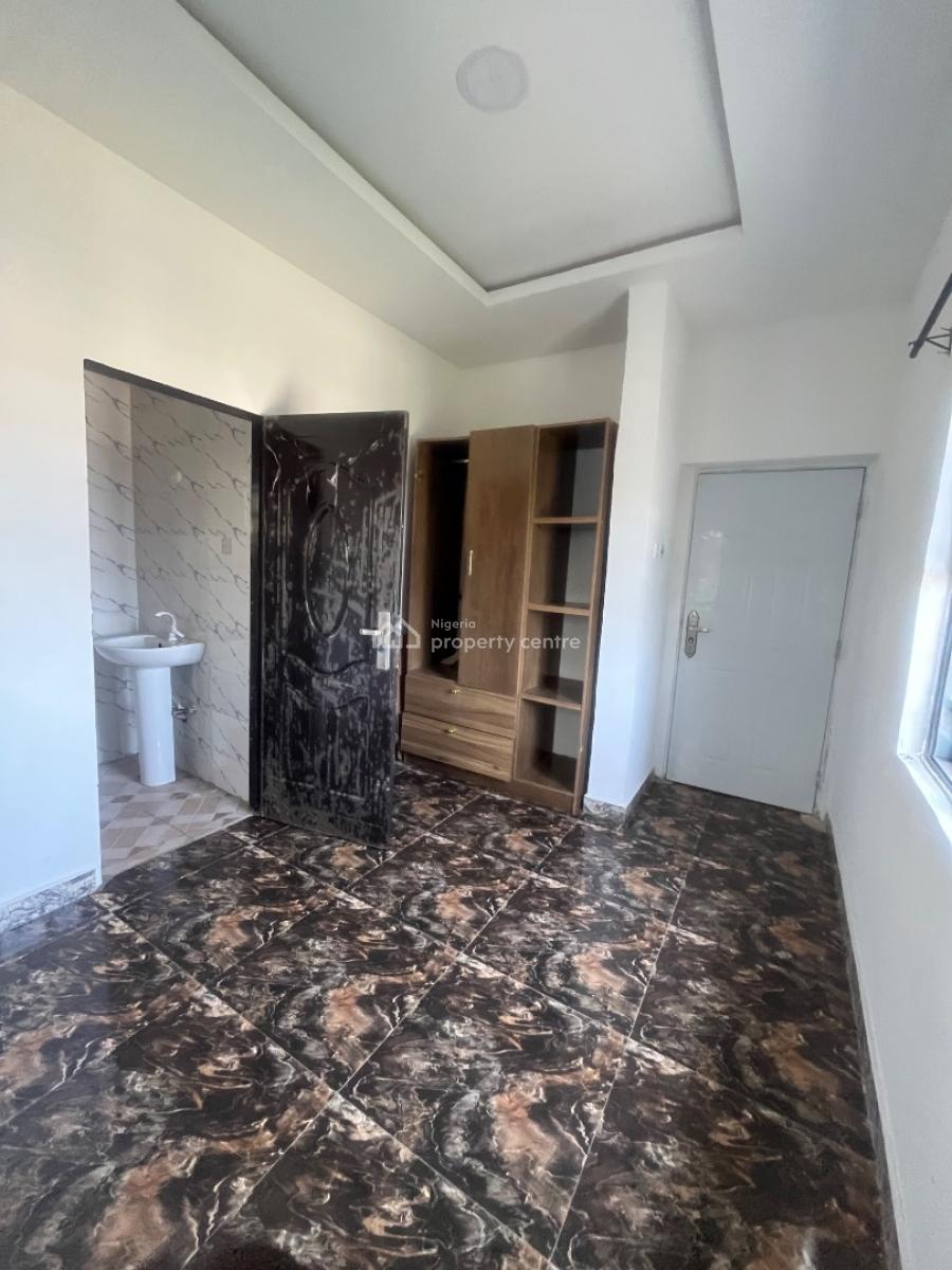 2bedroom Flat, Newton Estate, Ogombo, Ajah, Lagos, Flat / Apartment for Rent