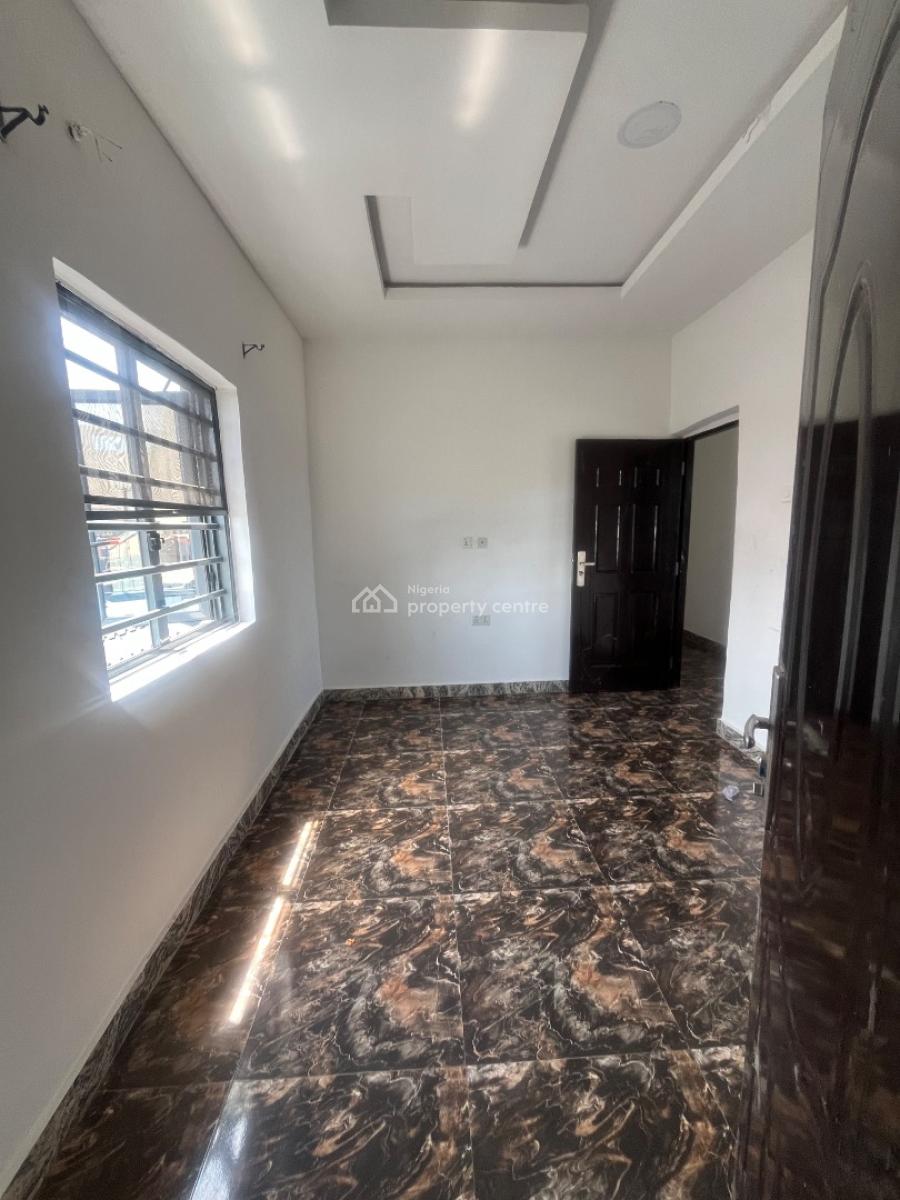 2bedroom Flat, Newton Estate, Ogombo, Ajah, Lagos, Flat / Apartment for Rent