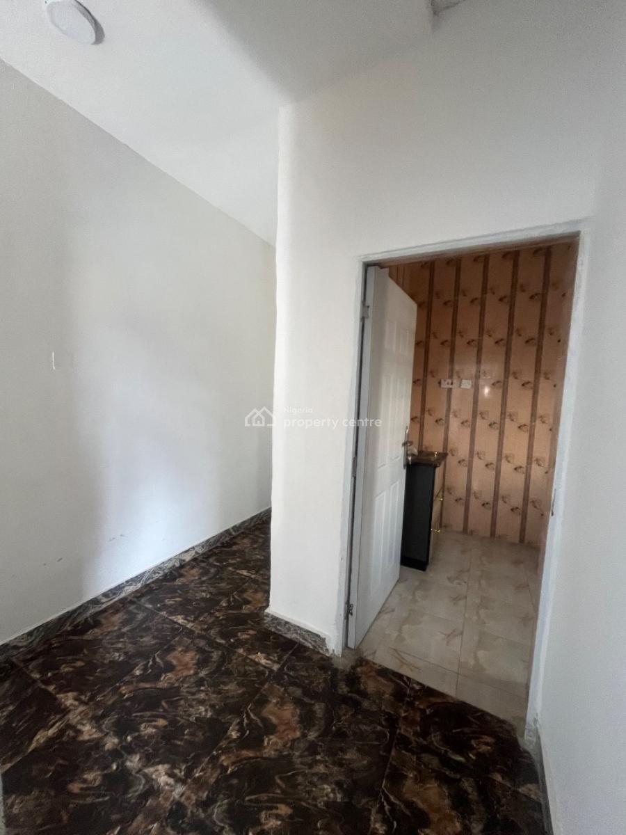 2bedroom Flat, Newton Estate, Ogombo, Ajah, Lagos, Flat / Apartment for Rent