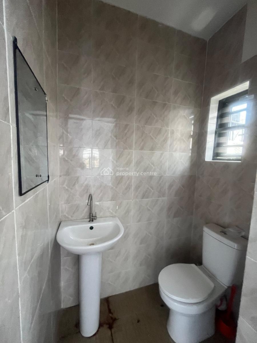 2bedroom Flat, Newton Estate, Ogombo, Ajah, Lagos, Flat / Apartment for Rent