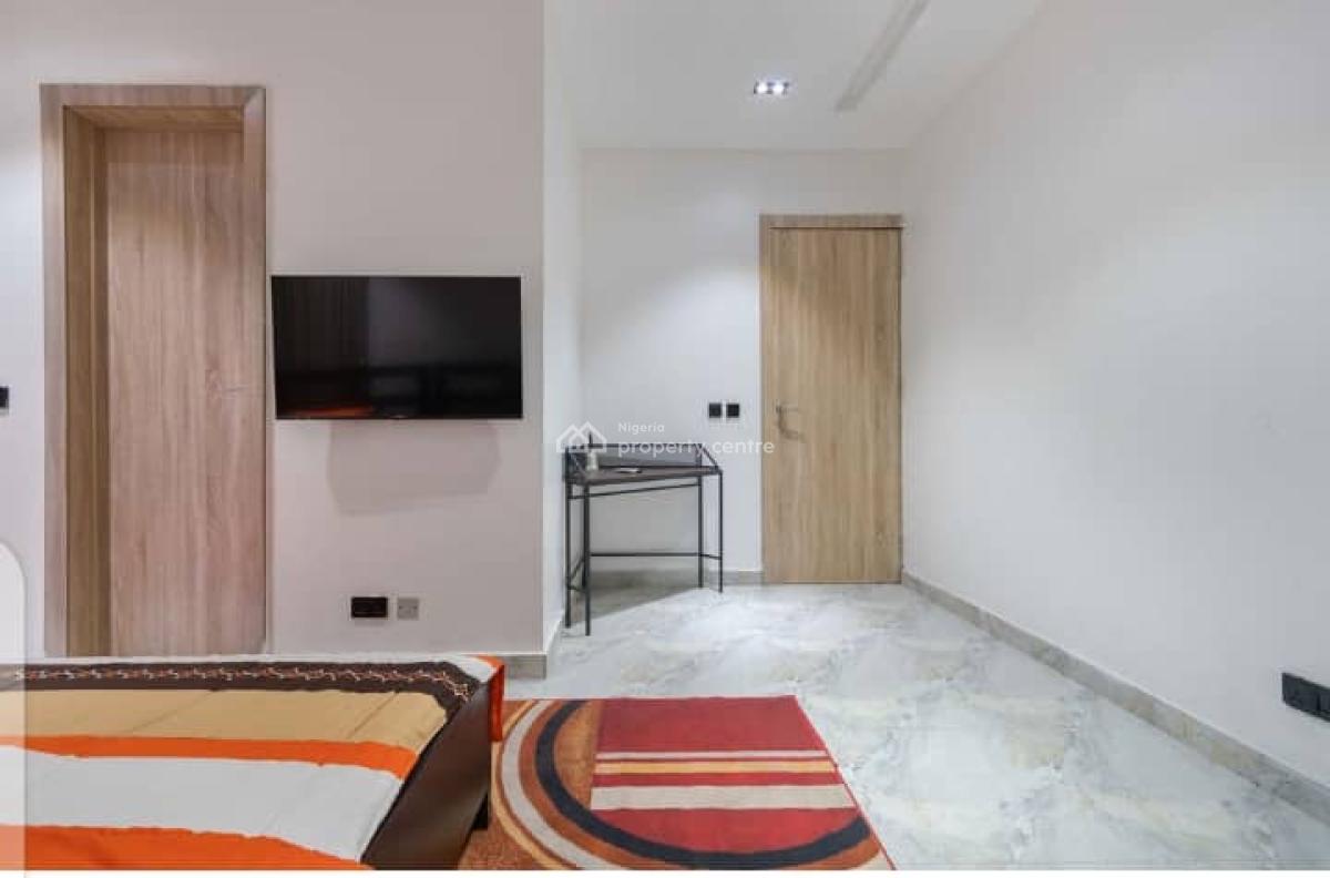 Newly Luxury 3 Bedroom Apartment with Ps5 & Snooker Netflix/prime, Lekki Phase 1, Lekki, Lagos, Flat / Apartment Short Let