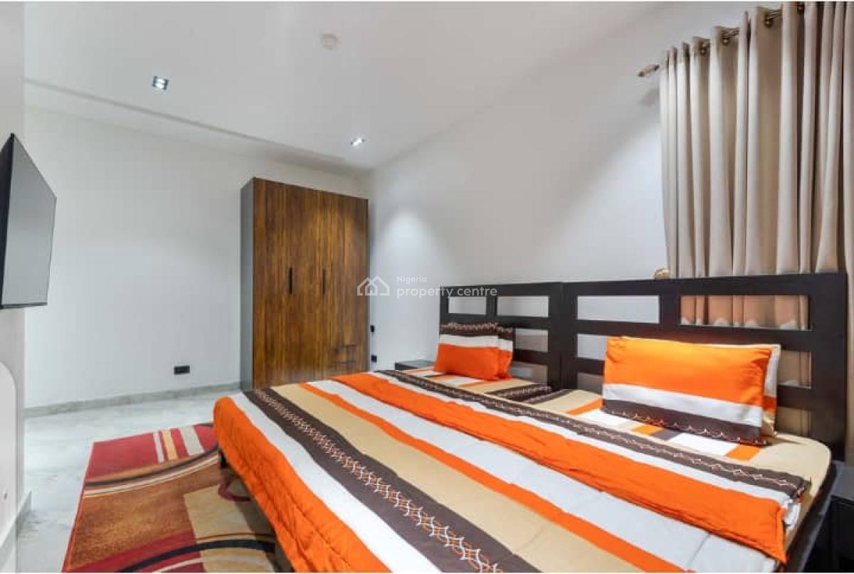 Newly Luxury 3 Bedroom Apartment with Ps5 & Snooker Netflix/prime, Lekki Phase 1, Lekki, Lagos, Flat / Apartment Short Let