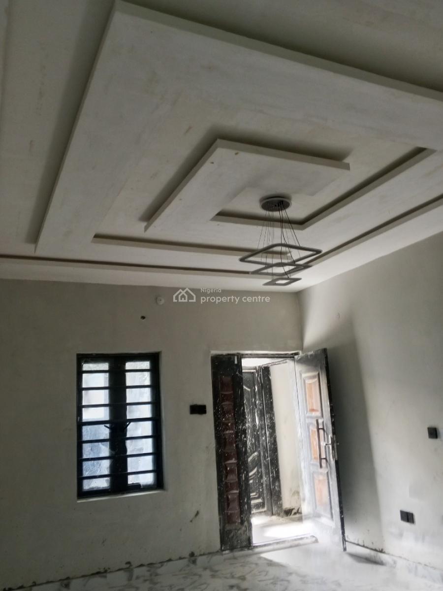 Luxury Newly Built 2 Bedroom, Hotel Bus Stop Bucknor Estate, Isolo, Lagos, Flat / Apartment for Rent