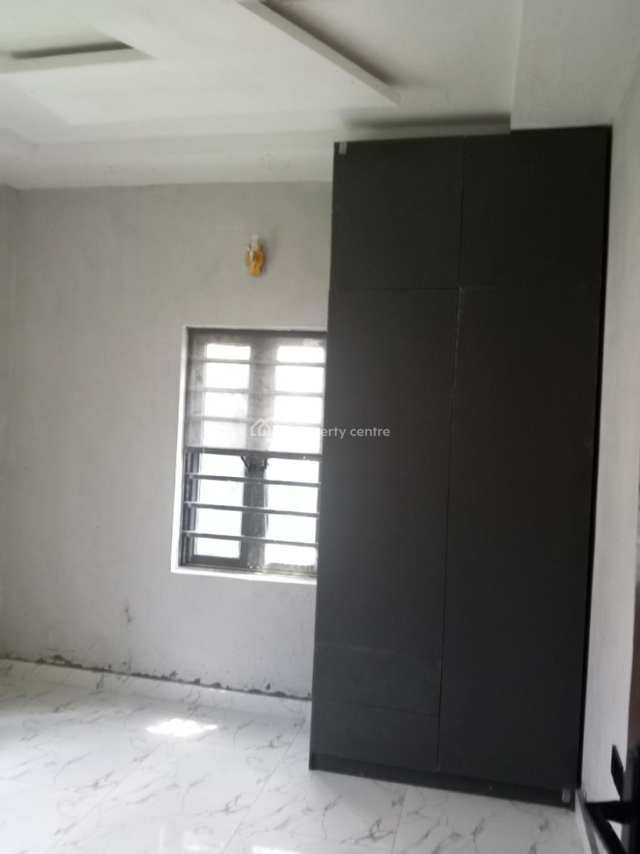 Luxury Newly Built 2 Bedroom, Hotel Bus Stop Bucknor Estate, Isolo, Lagos, Flat / Apartment for Rent