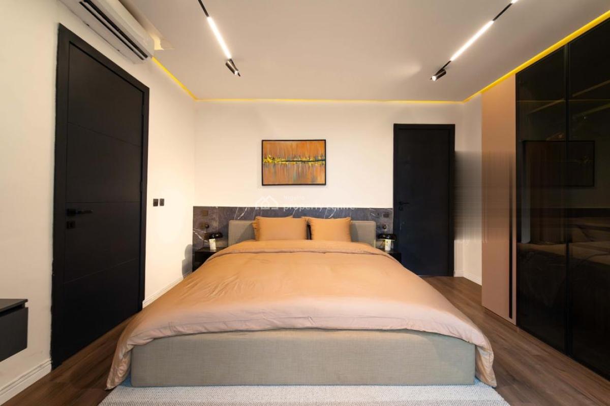 Newly Luxury 3 Bedroom Apartment with Ps5 & Snooker Netflix/prime, Lekki Phase 1, Lekki, Lagos, House Short Let
