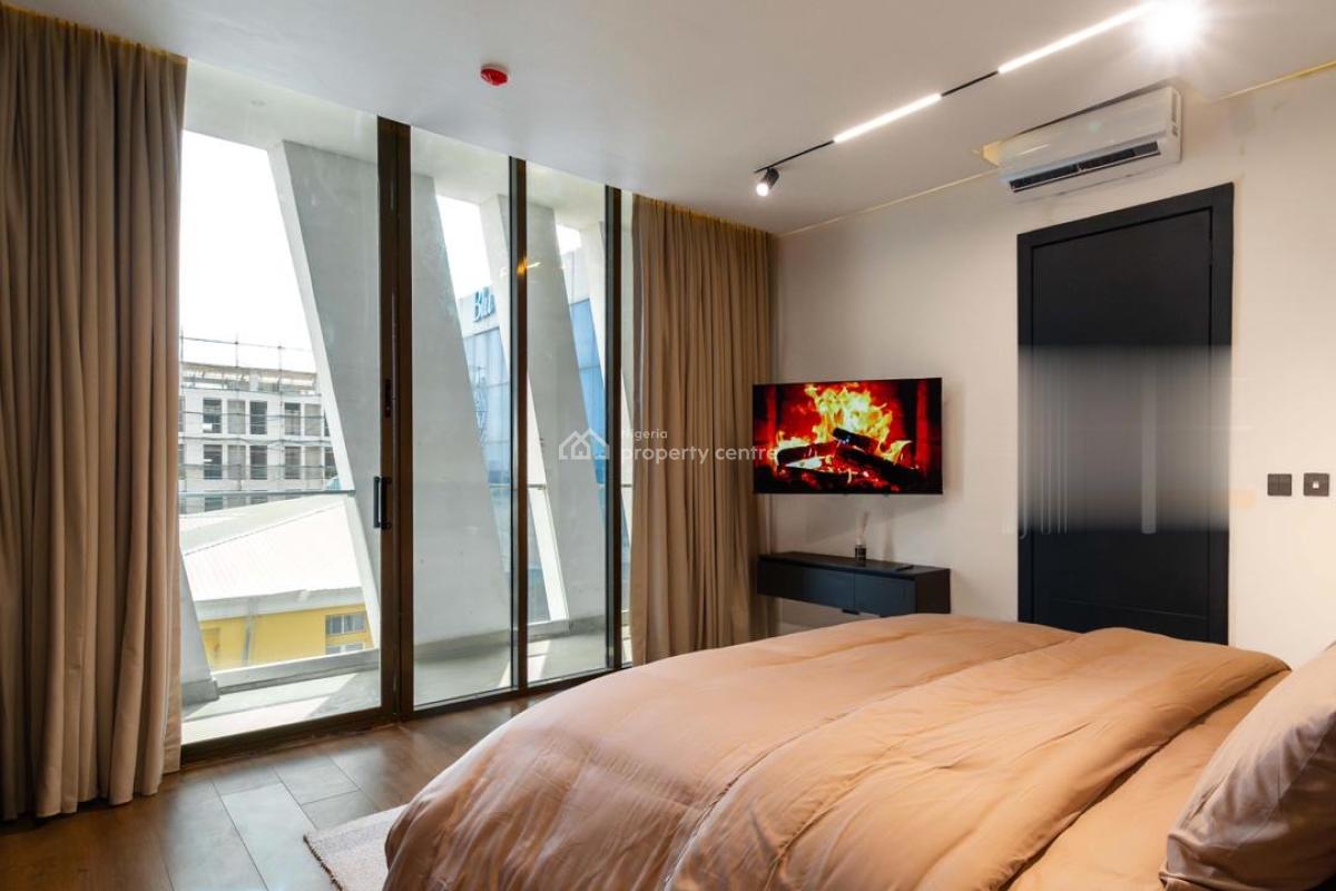 Newly Luxury 3 Bedroom Apartment with Ps5 & Snooker Netflix/prime, Lekki Phase 1, Lekki, Lagos, House Short Let