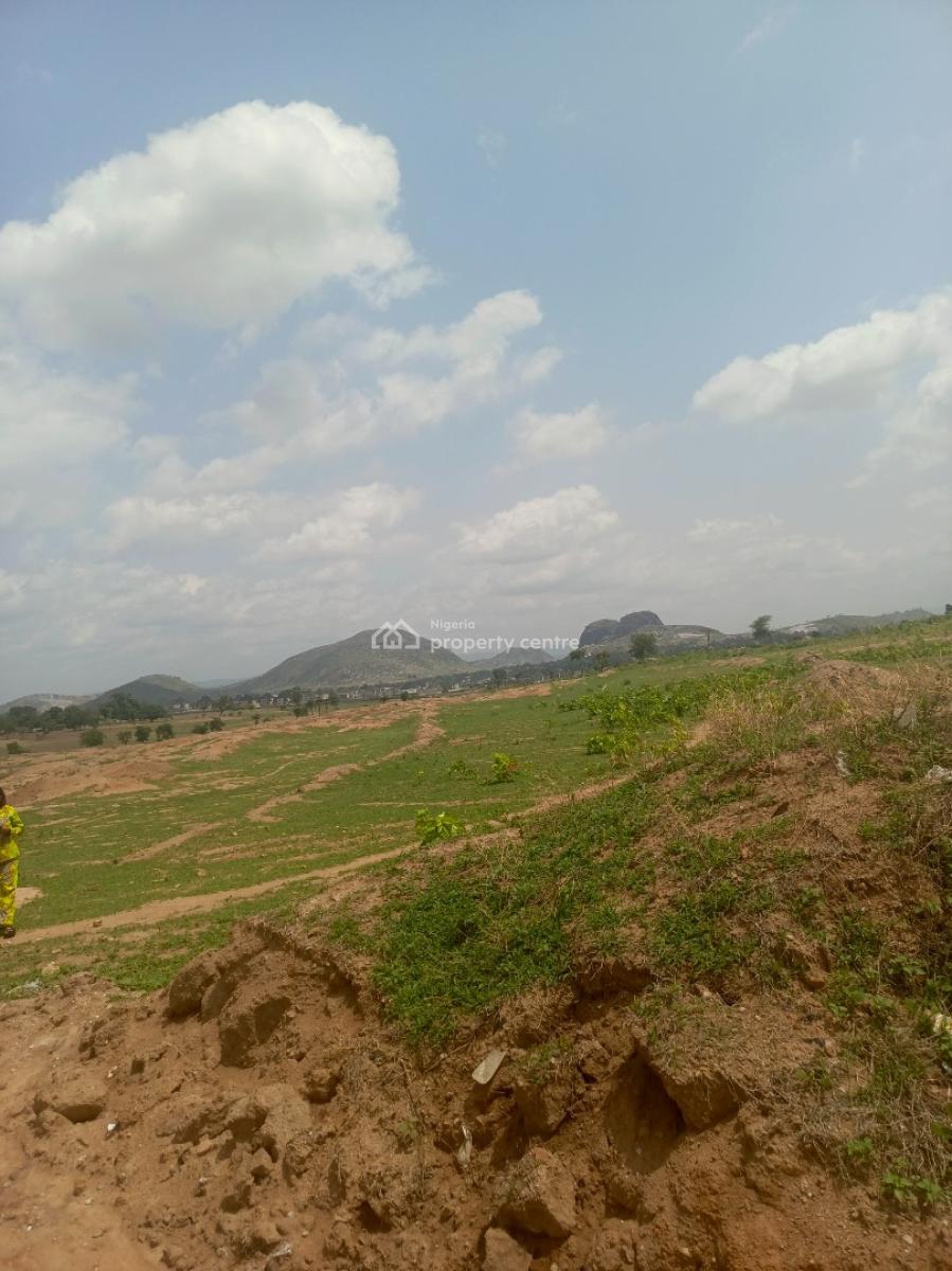 Hectares of Land, Airport Road Lugbe, Lugbe District, Abuja, Residential Land for Sale