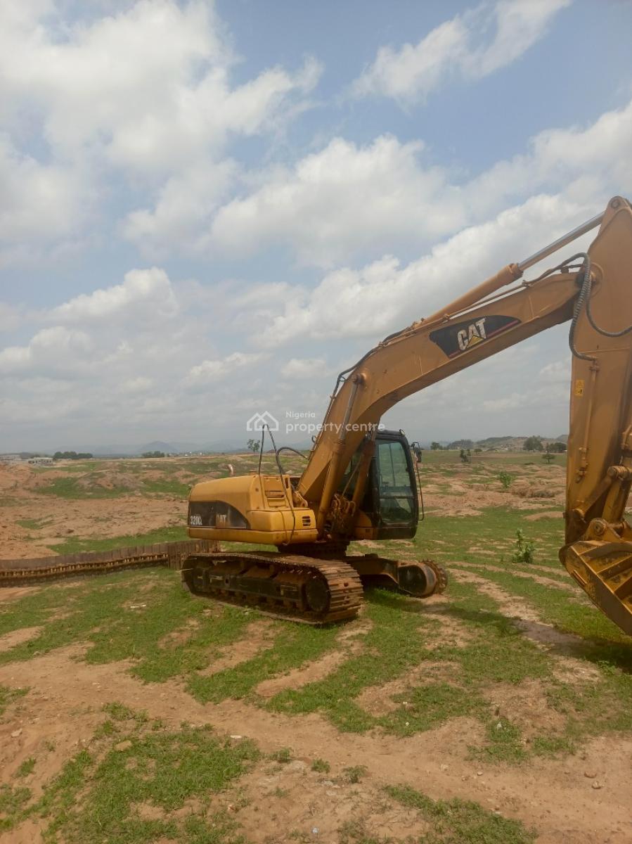 Hectares of Land, Airport Road Lugbe, Lugbe District, Abuja, Residential Land for Sale