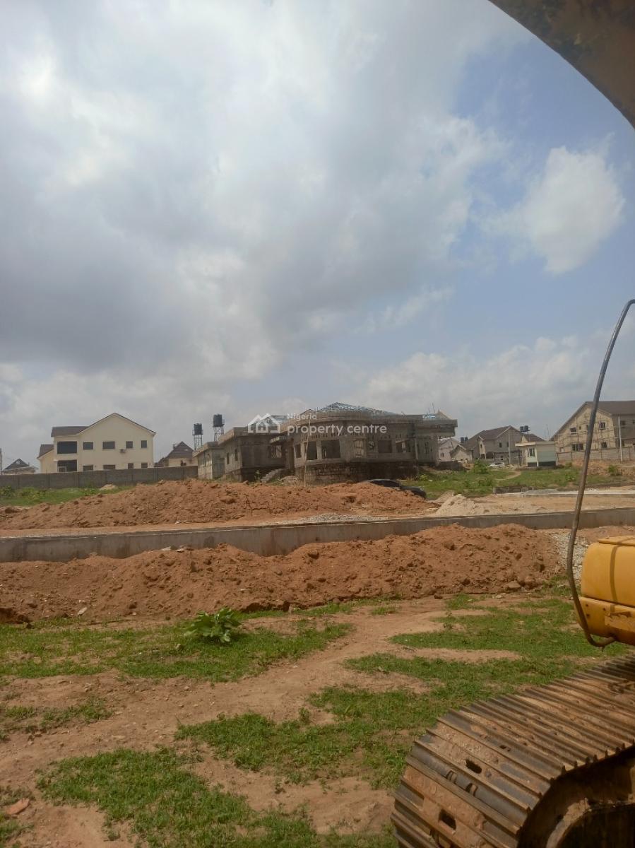 Hectares of Land, Airport Road Lugbe, Lugbe District, Abuja, Residential Land for Sale