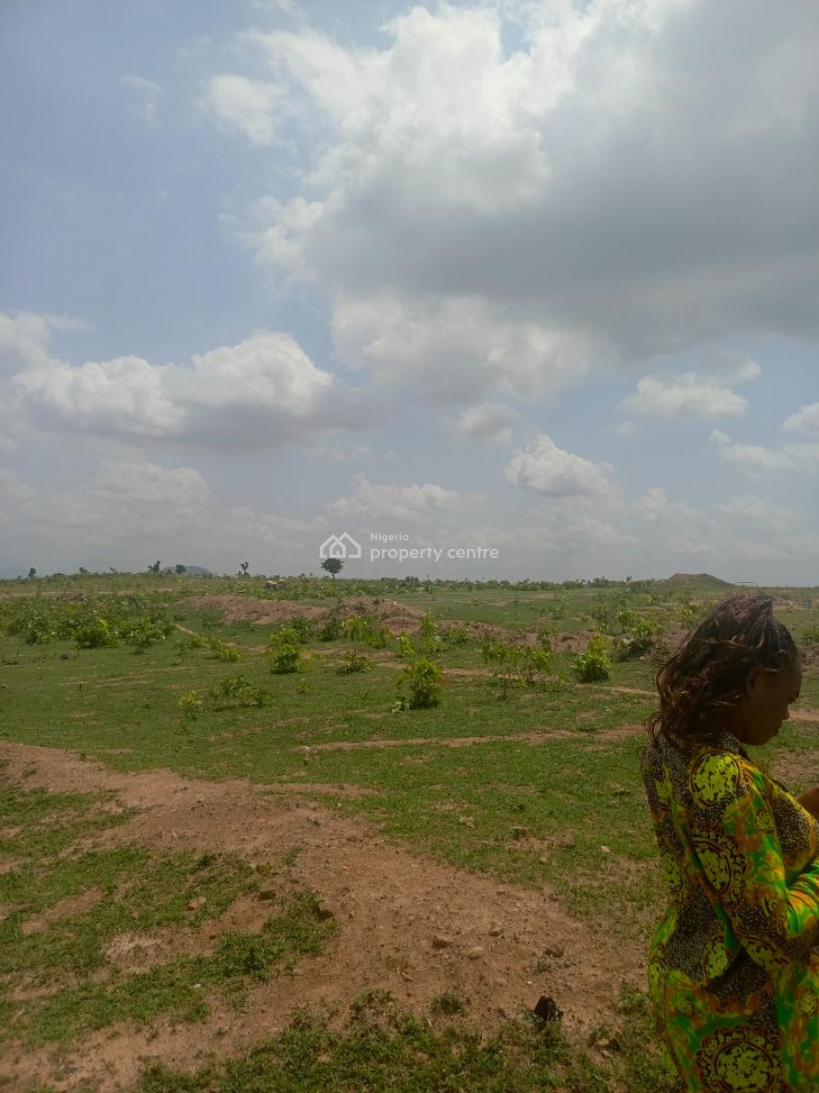 Hectares of Land, Airport Road Lugbe, Lugbe District, Abuja, Residential Land for Sale